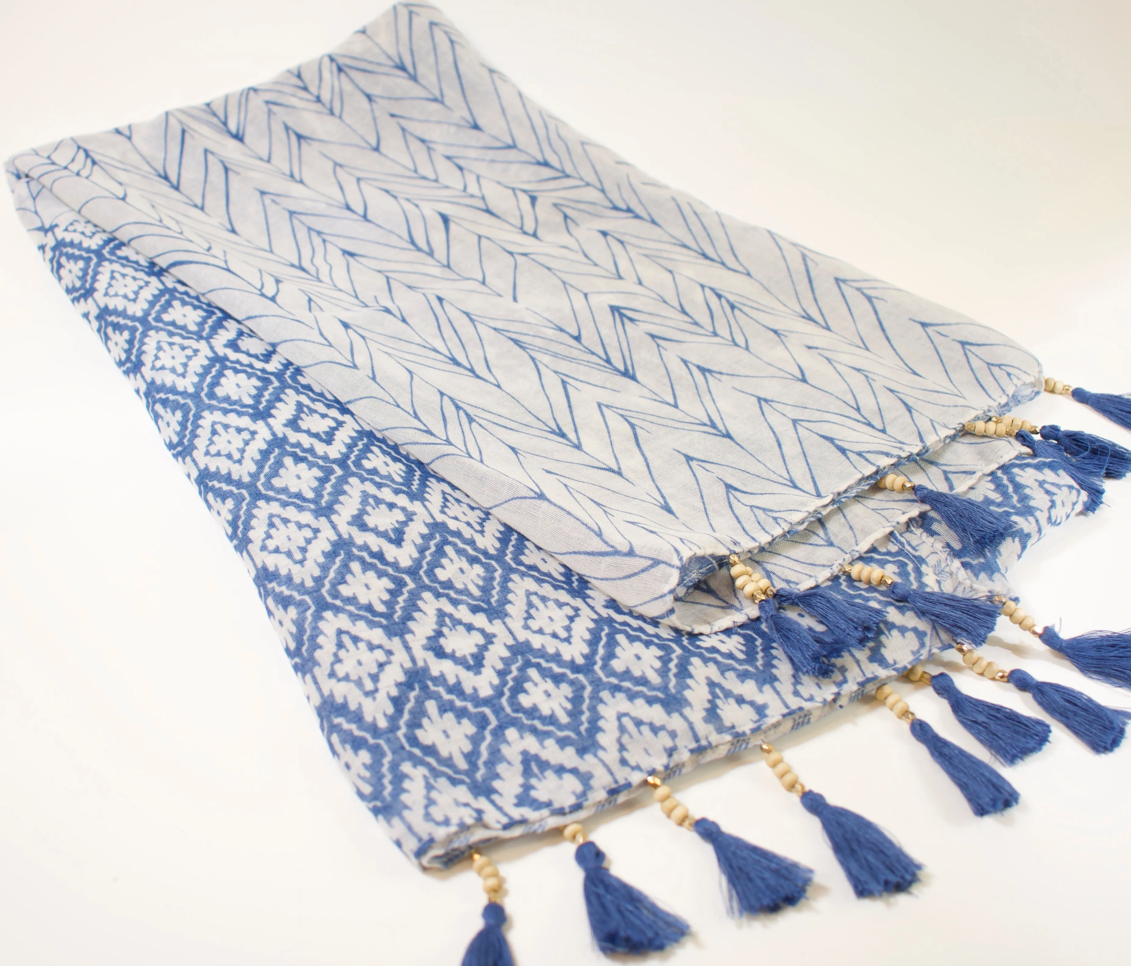 Mixed-Pattern Blue and White Scarf